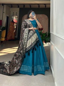 Elégant Gracieux Style Classique Mariage Lehenga Choli Exquis Penga Broderie Brillante Gaji Soie Longueur Sol pour Votre Spécial - Product Image 3