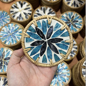 ที่รองแก้วหวายทำมือ ประดับมุก สำหรับตกแต่งโต๊ะ ผลิตโดยช่างฝีมือชาวเวียดนาม - Product Image 5
