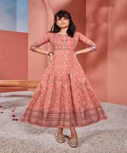 Navratri คอลเลกชันพิเศษเสื้อผ้าชาติพันธุ์ gupjarat - Product Image 4