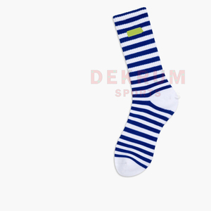 Chaussettes longues douces de luxe pour hommes décontractées Bas tricotés de haute qualité avec logo disponibles en noir rouge-Vêtements confortables 10 paires de quantité minimale de commande - Product Image 1