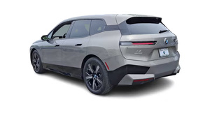 Clean used 2025 B M W iX xDrive50 - Product Image 3