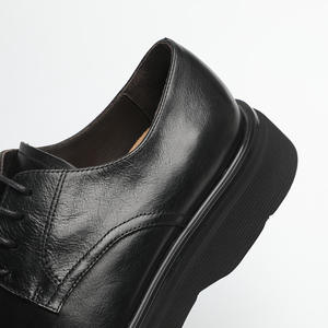 Chaussures habillées élégantes pour hommes en cuir véritable et en cuir de vachette, idéales pour les mariages, les banquets et les réunions - Product Image 4