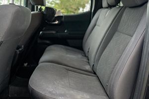 TOYOTA TACOMA TRD SPORT DOBLE CABINA 4X4 2019 USADA (LHD/RHD) - Product Image 5