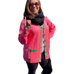 TITLISTS Venta al por mayor de algodón acrílico de punto con cuello en V Varsity para AKA Sorority Greek Cardigan Sweater para mujer Logo de invierno - Product Image 2