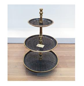 Vantage Brass Shiny Polish Fancy Venta caliente Esmalte Recorte Patrón Martillado Estilo moderno Fancy 2 Tier Cake Stand Metal 2 Tier Stand - Product Image 2