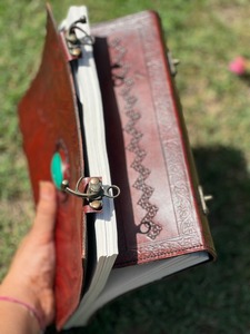 Grand livre relié en cuir avec pierre bleue ciel unique, carnet de notes en cuir avec croquis fait à la main - Product Image 4