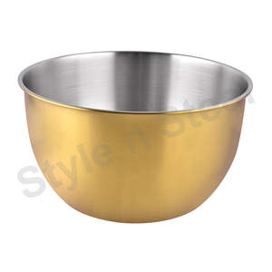 Bol élégant Citi Bowl pour la salle à manger et les réceptions, en acier inoxydable avec revêtement PVD doré - Product Image 1