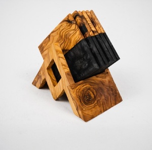 Ensemble de sous-verres artisanaux demi-résine et demi-bois pour la décoration de table de cuisine et les occasions de mariage cadeaux de décoration intérieure - Product Image 1