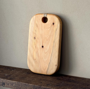 Planche à découper en bois massif naturel de qualité supérieure, forme rectangulaire, lavable au lave-vaisselle, épaisseur personnalisable, finition lisse et polie - Product Image 6