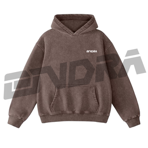 Sudadera con capucha extragrande de color marrón camel, transpirable, diseñada para mayor comodidad, estilo urbano, uso diario informal, tejido suave, corte relajado. - Product Image 1