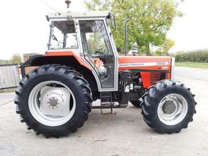 รถแทรคเตอร์แมสซีย์เฟอร์กูสัน390 4WD - Product Image 4