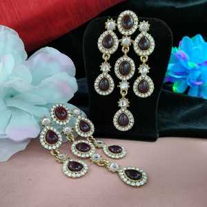 Pendientes acrílicos Kundan para mujer, lujoso acabado en tono dorado, ligero, respetuoso con el medio ambiente, metales no preciosos, ropa de fiesta - Product Image 1