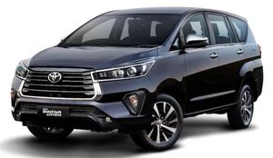 Toyota Innova Crysta a la venta Premium MPV Interior espacioso Rendimiento confiable Características modernas disponibles - Product Image 6