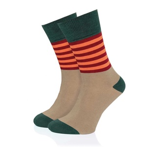 Qualité supérieure Hommes Chaussettes De Sport Imprimer Étiquette D'hiver Motif D'impression Tricoté Laine Coton Accepter Personnaliser Logo Broderie Colorée - Product Image 2