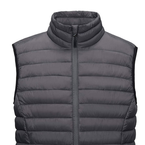 Gilet matelassé léger sans manches pour homme avec col à capuche Manteau d'hiver classique et chaud avec décoration de poche en tissu Logo personnalisé - Product Image 4