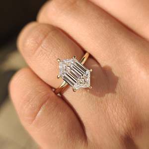 แหวนเพชรทรงหกเหลี่ยมแบบสเต็ปคัท - Product Image 3