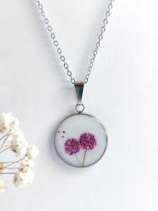 Collier rond de fleurs de naissance avec feuille d'or pour femmes Collier de fleurs de mois de naissance en or 18 carats Pendentif floral Cadeaux de bijoux d'anniversaire - Product Image 4