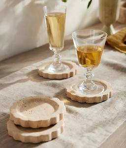 Juego de Posavasos Cuadrados de Piedra Travertino Premium con Soporte, Resistentes al Calor, Acabado Natural, Protección Elegante para Mesas de Bar en el Hogar - Product Image 4