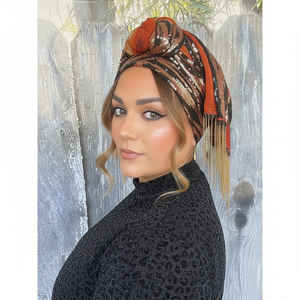 Elegant Embroidered <b>Scarves</b> with Modern Style Crafted from Premium Quality Fabrics - Product Image 1