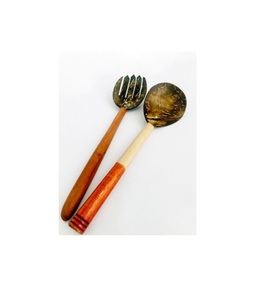 Juego de Cubiertos de Madera con Diseño Personalizado, Tenedor y Cuchara para Ensalada con Mango de Resina para el Hogar, Vajilla para Comida, Juego de Cubiertos para Regalo - Product Image 1