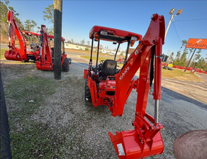 Mini-chargeuse compacte Kubota 7500 Diesel avec pelle arrière et godet frontal pour travaux agricoles et de construction - Product Image 4
