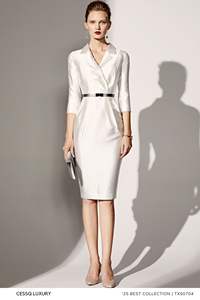 Robe décontractée en tissu sergé avec col en V longueur genou manches longues et anti-rides couleur unie - Product Image 5