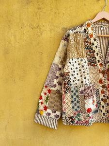 Chaqueta de Algodón Acolchada con Parches Hecha a Mano para Mujer, Cuello en V, Estilo Kimono, Corta, Abrigo Bohemio de Invierno, Abrigo Acolchado con Parches Suaves - Product Image 2