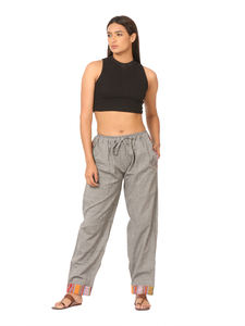 Conjunto de pijama de algodón para mujer, estilo tribal nepalí, joggers de verano, patrón sólido para la temporada de otoño y primavera - Product Image 4