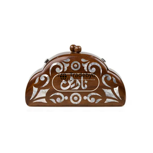 Bolso de mano de madera estilo bohemio para mujer accesorio único hecho a mano para ocasiones especiales de Tradebyd - Product Image 5