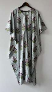 ชุดเดรสแขนยาวสไตล์เกาหลีสำหรับผู้หญิง, ผ้าฝ้าย100% พิมพ์ลายดอกไม้ใส่นอนชายหาดใส่บิกินี่น้ำหนักเบาธรรมชาติ - Product Image 4