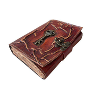 Carnet à couverture rigide en cuir véritable fait main, avec clé religieuse antique en relief, livre de sorts de sorcellerie Wiccan, vintage, Halloween, païen