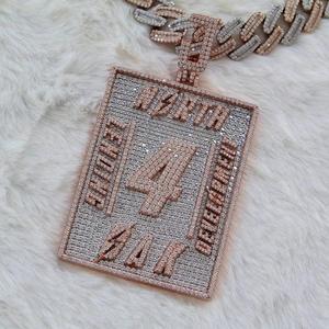 Colgante de Moissanita con Corte Redondo y Diamantes Iced Out, Estilo Encantador, Regalo de Boda para Hombre, Plata de Ley 925 Bañada en Oro - Product Image 4