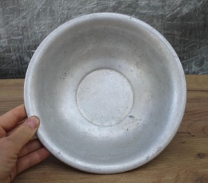 Cuenco de aluminio para servir alimentos de alta demanda para comidas diarias o mesas de buffet y aperitivos de fiesta disponibles a buen precio - Product Image 1