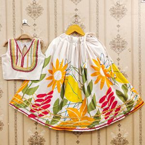 Shoryam Fashion, Nueva Colección Étnica, Lehenga Choli para Niñas con Estampado de Girasoles a la Moda |   Poliéster de Primera Calidad Más Vendido - Product Image 1