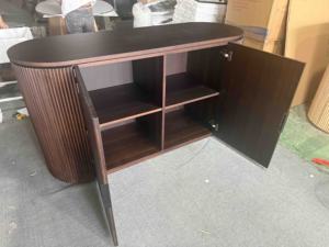 خزانة وسائط متعددة الاستخدامات فاخرة على الطراز الأمريكي من الخشب الصلب صديقة للبيئة لغرفة المعيشة - Product Image 4