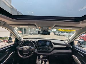Bastante usado 2020 Toyo-ta Highlander Limited - Product Image 2