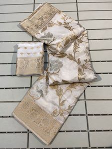 Nueva colección Sari de seda Georgette estampado ligero tradicional para el verano y la moda diaria disponible en Perices mayoristas - Product Image 3