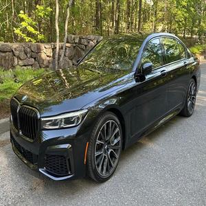 2021 750i xDrive ~13 200 milles, V8 biturbo, transmission intégrale, très bien équipé, non modifié - Product Image 1