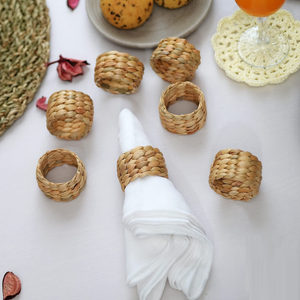 Rond de serviette en jacinthe d'eau Anneaux de serviette en jacinthe d'eau-Ensemble de décor de table rustique et naturel pour tous les jours ou occasions spéciales - Product Image 3