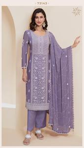 Meilleur prix Chinon Designer tenue ethnique bas de haut en soie avec Kurta imprimé et embelli avec Salwar et Dupatta - Product Image 3