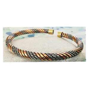 Bracelet magnétique en cuivre à motif croix chrétienne, best-seller, nouveau design incroyable, bracelet magnétique à fermoir classique, top des ventes - Product Image 1