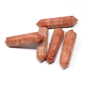 Vente en gros d'aventurine pêche à double terminaison Pierres précieuses Pointeurs fantaisie pour bijoux avec gravure de style amour Technique de sculpture - Product Image 1