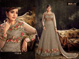 ชุดราตรียาวเต็มตัวสไตล์โมเดิร์น,เสื้อคลุมงานแต่งงานผ้าตาข่ายผีเสื้อหนักพร้อมงานปักลายไหวพริบ - Product Image 6