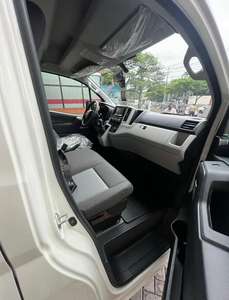 TOYOTA HIACE BUS SUPER PROPRE PARFAIT ÉTAT - Product Image 5