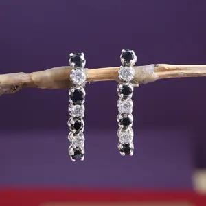 Pendientes de plata 925 con piedras blancas y negras, accesorios de moda para mujer - Product Image 2