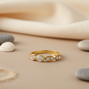Anillo Chapado en Oro para Mujer con Piedras de Circonita Cúbica, Anillo de Racimo con Incrustaciones Modernas para Uso Diario, Engaste de Rodio - Product Image 2