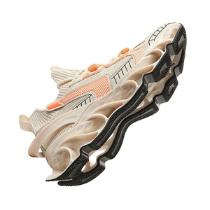Zapatillas de deporte de marca originales informales de alta calidad personalizadas de diseñador, zapatillas Retro grabadas para hombre, zapatillas deportivas de estilo baloncesto - Product Image 5