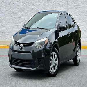 รถยนต์โตโยต้าโคโรลล่า ปี 2015 ขับเคลื่อนล้อหน้า เครื่องยนต์ 1.8 ลิตร 4 สูบ เกียร์อัตโนมัติ แบบซีดาน - Product Image 1