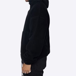 Vente en gros de couverture moelleuse personnalisable en polaire Sherpa décontractée pour hommes de toutes les couleurs ODM Supply - Product Image 4