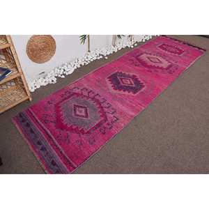 Alfombra Vintage Herki de 2.9x10.1 pies, Alfombra Turca de Lana con Diseño Floral Rosa - Product Image 4